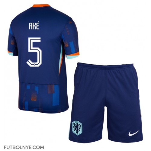 Camiseta Países Bajos Nathan Ake #5 Visitante Equipación para niños Eurocopa 2024 manga corta (+ pantalones cortos)